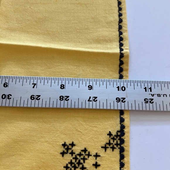 VINTAGE LINEN CROSS STITCH CARD TEA TABLE CLOTH w/4 napkins Mustard/Gold - Picture 8 of 9